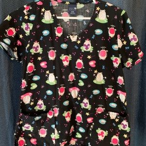 Pediatric scrub top